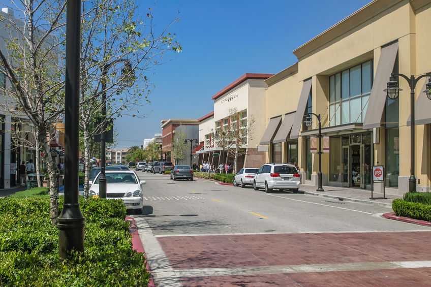 62460821 - scenery of the shopping street